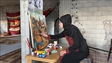 Piktorja palestineze përpiqet t'i tregojë botës për gjenocidin e Izraelit në Gaza me pikturat e saj