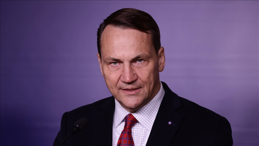 Drone incursions part of Russia's hybrid warfare, claims Polish foreign minister