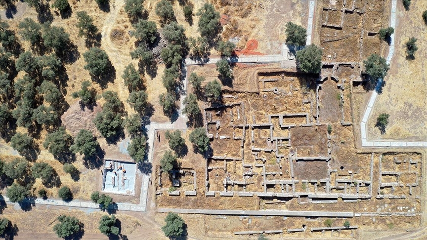 Tralleis'te antik çağlardaki "toprak zenginlerinin villaları" gün yüzüne çıkarılıyor