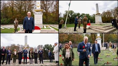 TBMM Başkanı Kurtulmuş, Galiçya Türk Şehitliği'ni ziyaret etti