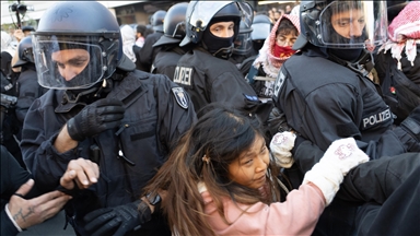Policia e Berlinit arreston me dhunë protestues pro Palestinës