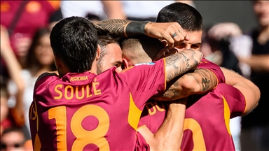 قدم.. روما يفوز على هيلاس فيرونا ويتقدم لوصافة الدوري الإيطالي 
