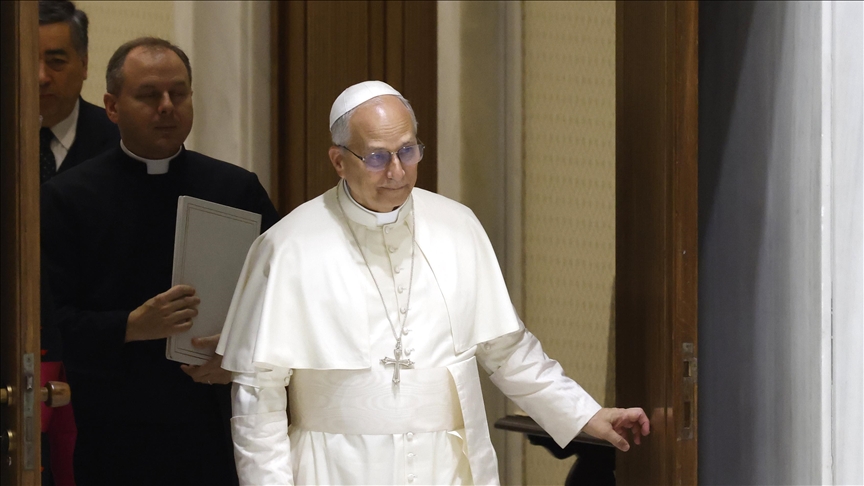 Pope Leo discusses situation in Mideast with Bahrain's crown prince
