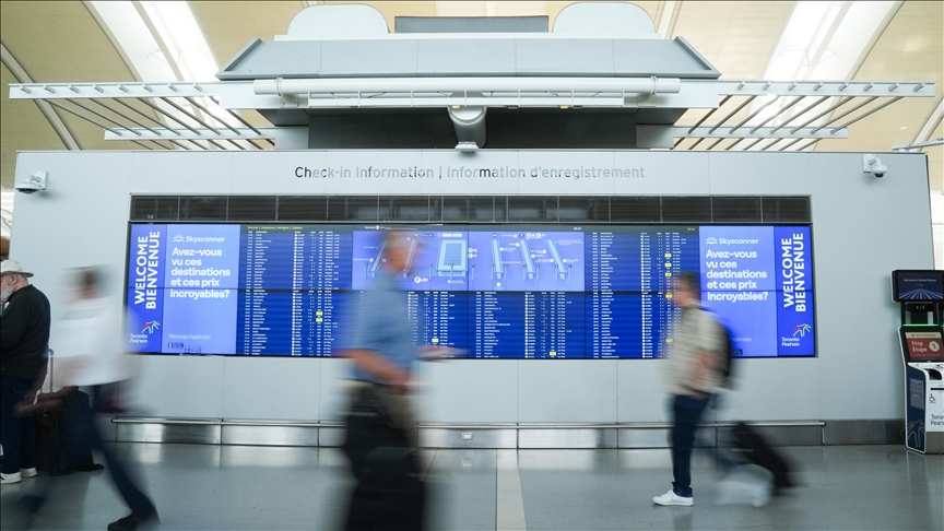 System outage disrupts passport checks at major Canadian airports