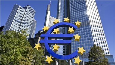 World’s central banks stay cautious with Q4 right around corner