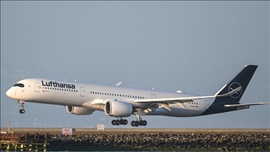 Lufthansa plans to cut 4,000 administrative jobs by 2030