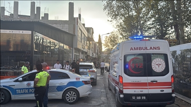 Li Adiyamanê di navbera du koman da şerê bikêr derket, 2 kes birîndar bûn