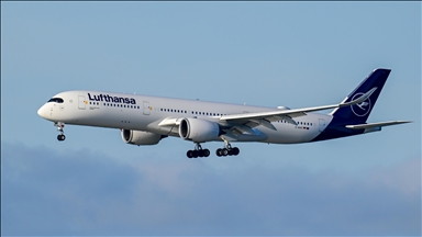 Alman hava yolu şirketi Lufthansa 2030'a kadar 4 bin kişiyi işten çıkaracak