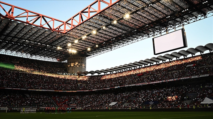 Milano Belediyesi, San Siro Stadı'nın Milan ve Inter kulüplerine satışına onay verdi