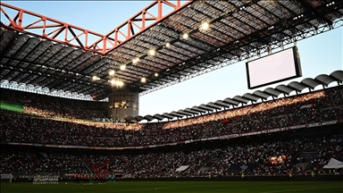 Milano Belediyesi, San Siro Stadı'nın Milan ve Inter kulüplerine satışına onay verdi