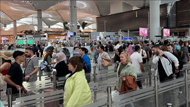 İstanbul'daki havalimanlarında uçan yolcu sayısı Türkiye nüfusunu aştı