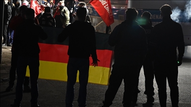 Njemačka krajnje desničarska AfD vodi u anketama dok popularnost kancelara Merza opada