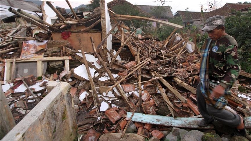 6.5 magnitude earthquake injures 3, damages buildings in Indonesia