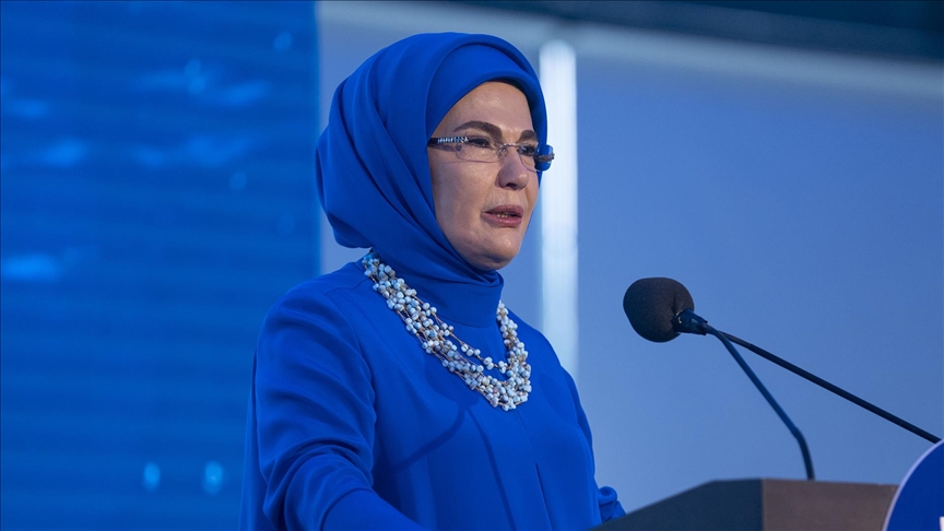 Emine Erdoğan: Gençlerimizin heyecanı ile büyüklerimizin tecrübesi birleştiğinde toplumlar gerçek gücünü bulur