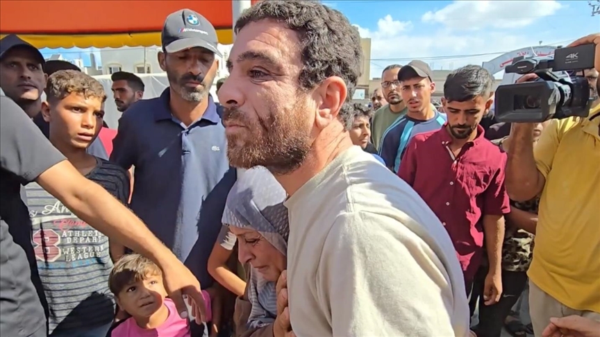 غزة.. إسرائيل تفرج عن 13 أسيرا بعد اعتقالهم في ظروف قاسية 