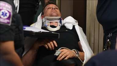 États-Unis: Le chef cameraman d'Anadolu hospitalisé après s’être heurté la tête lors d’une intervention de l’ICE