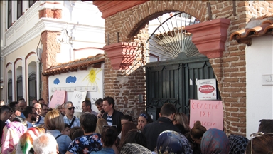Turkish minority in Western Thrace protests barring of its council from school