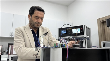 Elazığlı profesör geliştirdiği yüksek teknolojili 45 cihazla dünya pazarına açıldı