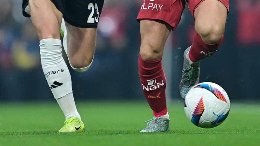 Galatasaray ve Beşiktaş'taki 20 futbolcuda "ilk derbi" heyecanı