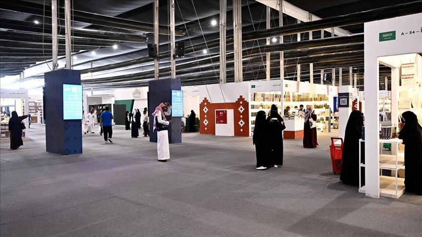 "الرياض تقرأ".. انطلاق معرض الكتاب الدولي وأوزبكستان ضيف شرف
