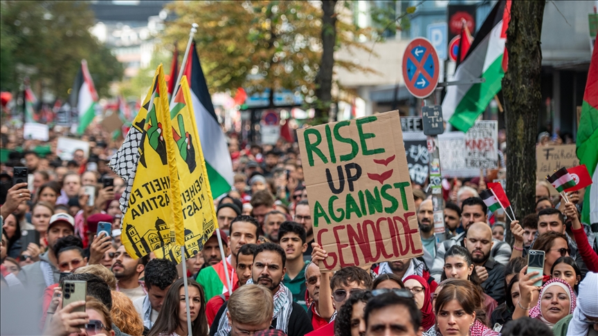 Uluslararası uzmanlar, Almanya'dan İsrail'e koşulsuz destek politikasına son vermesini istedi