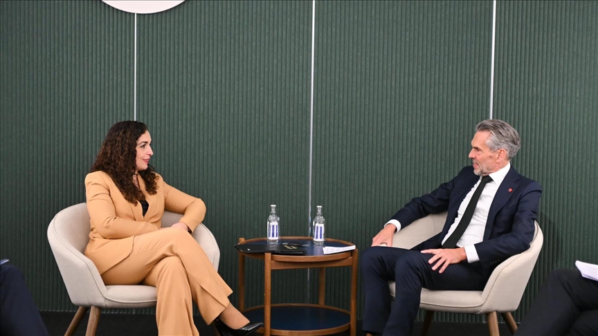 Presidentja Osmani takoi kryeministrin e Holandës  Dick Schoof