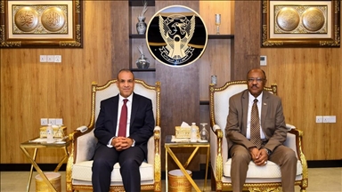 مصر والسودان يبحثان العلاقات الثنائية والأمن المائي