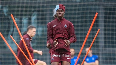 Trabzonspor'un genç oyuncusu Oulai, şampiyonluk yaşamak istiyor