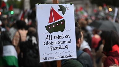 Hundreds rally in London in support of Gaza flotilla activists