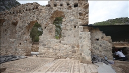 Olympos Antik Kenti'nde yaklaşık 200 metrekarelik hamam yapısı bulundu