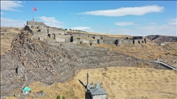 Kars Kalesi ihtişamıyla bin yıldır geçmişin izlerini taşıyor
