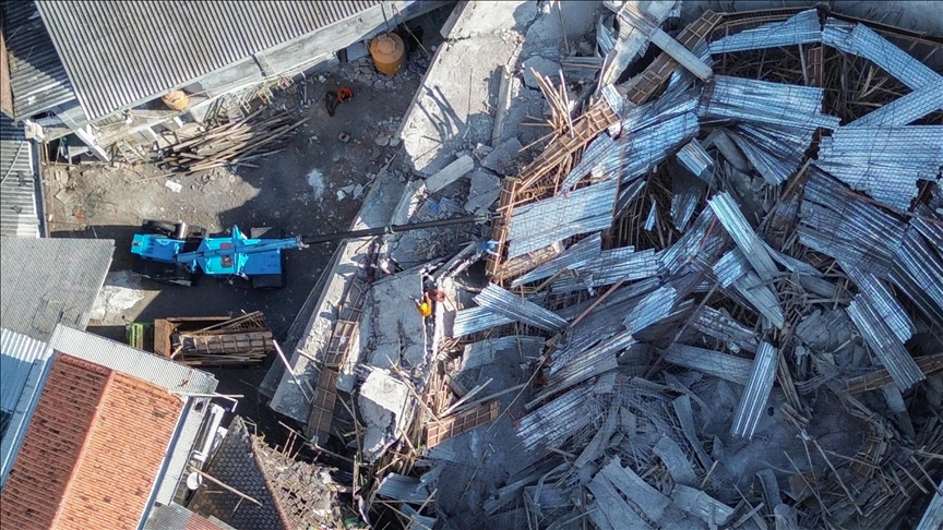 Rescue efforts turn to recovery at collapsed Indonesian school