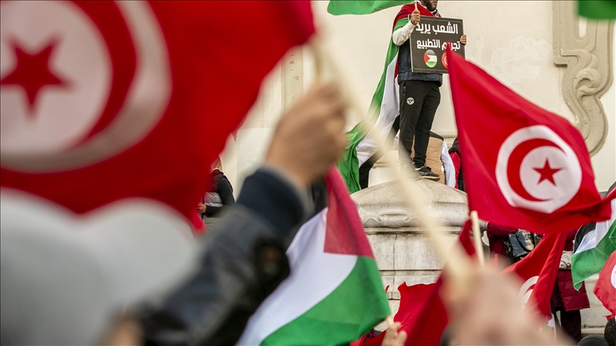 Tunisians stage sit-in outside US Embassy, demanding release of Global Sumud Flotilla activists