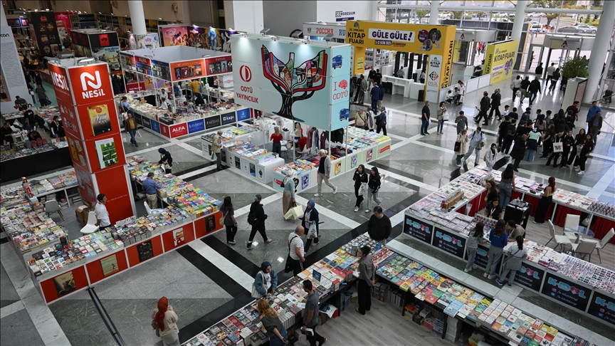 22. Ankara Kitap Fuarı kapılarını açtı