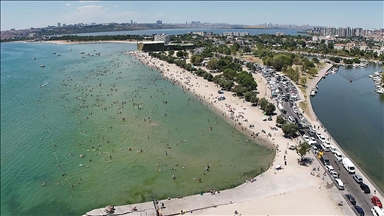 İBB plajlarında bu yıl 2 bin 840 kişi boğulmaktan kurtarıldı