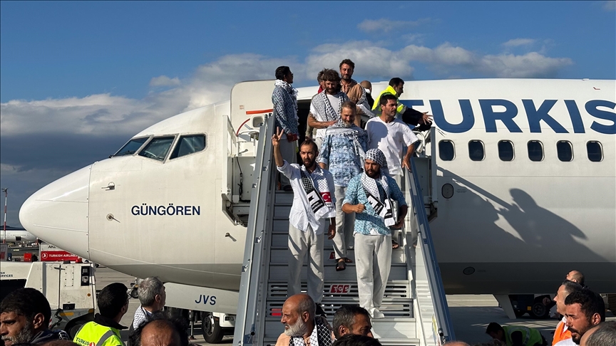Avion s aktivistima Globalne flotile Sumud iz više zemalja sletio je u Istanbul