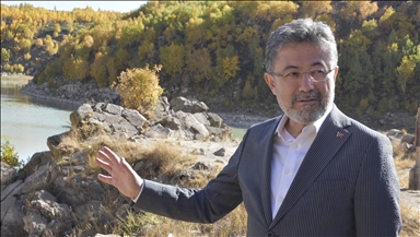 Bakan Yumaklı Nemrut Kalderası'nda incelemelerde bulundu