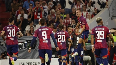 قدم.. بوروسيا دورتموند يسقط في فخ التعادل أمام لايبزيغ