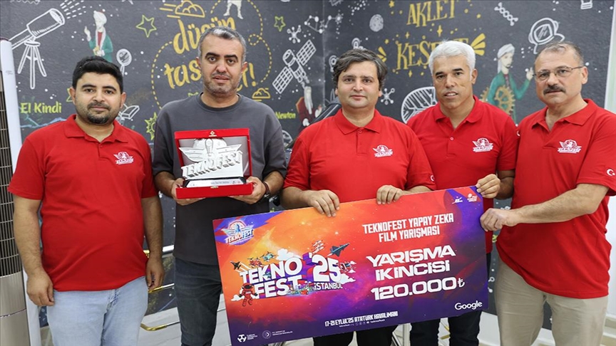 Tarihte iz bırakan kişileri günün teknolojisiyle buluşturan kısa film, TEKNOFEST'te ödül getirdi