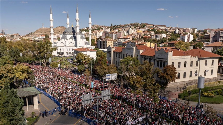 Ankara'da "Gazze Kararlılık Yürüyüşü" düzenleniyor