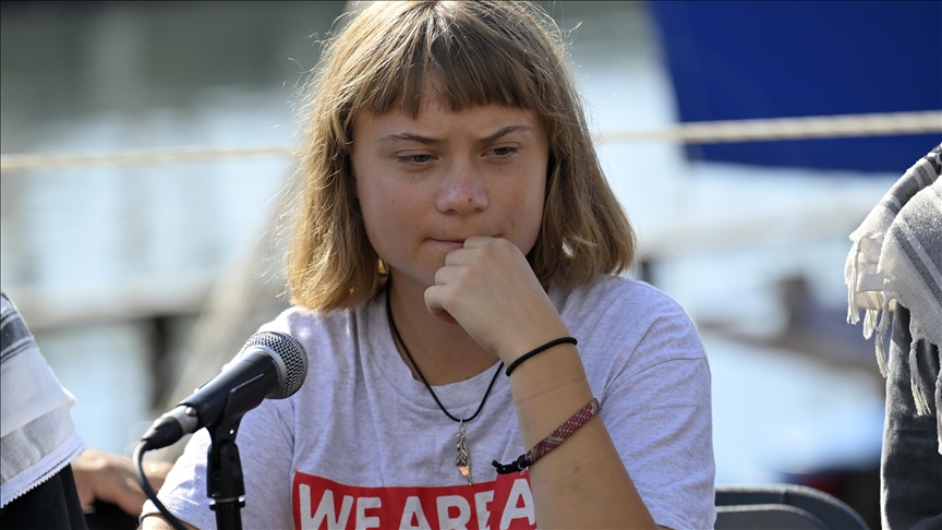 Greta Thunberg prisiljena držati izraelske zastave dok je u pritvoru