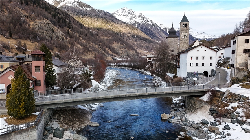 Alpine ice in retreat: Switzerland’s glaciers shrink rapidly amid global warming