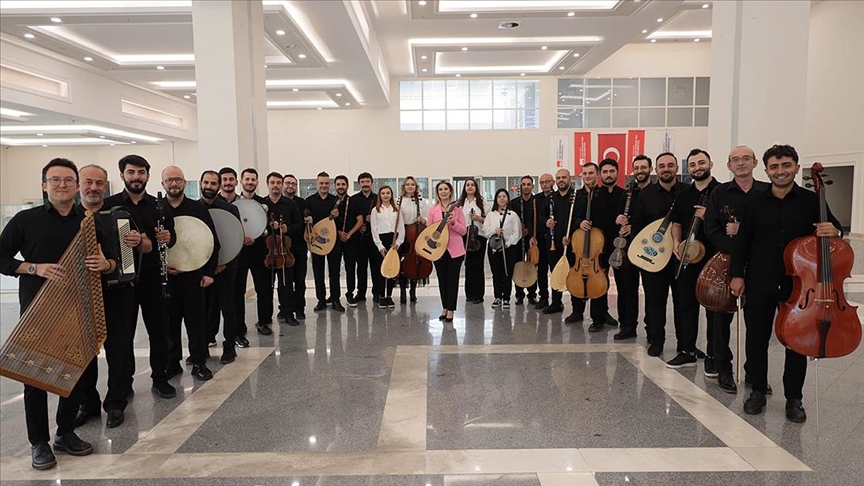 Haveran Türk Musikisi Topluluğu dinleyiciyle buluşmaya hazırlanıyor