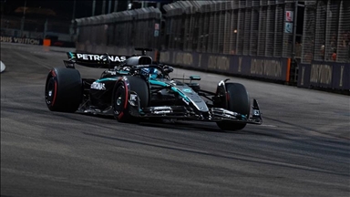 Гран-при Сингапура F-1 выиграл британский пилот Mercedes Джордж Расселл