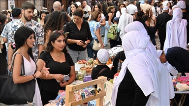 "يوم الدبس".. إحياء للتراث وإنعاش للاقتصاد في راشيا اللبنانية 
