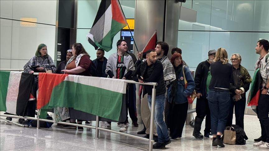 Grčki državljani iz humanitarne Globalne flotile Sumud vratili se kući