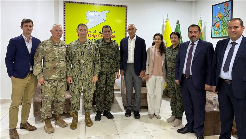 Спецпредставитель США по Сирии Баррак встретился в Сирии с одним из главарей PKK/YPG