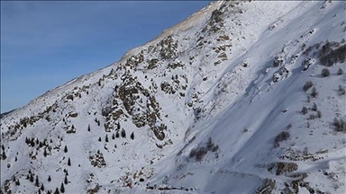 Slloveni, 3 alpinistë kroatë vdesin si pasojë e një orteku