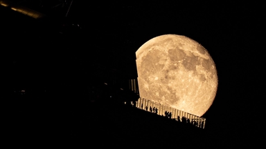 Lunar samples provide evidence of temperature differences on moon's surface: Report
