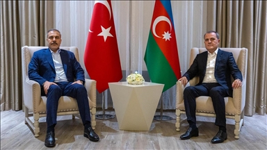 Le MAE turc rencontre son homologue azerbaïdjanais avant le sommet des États turciques